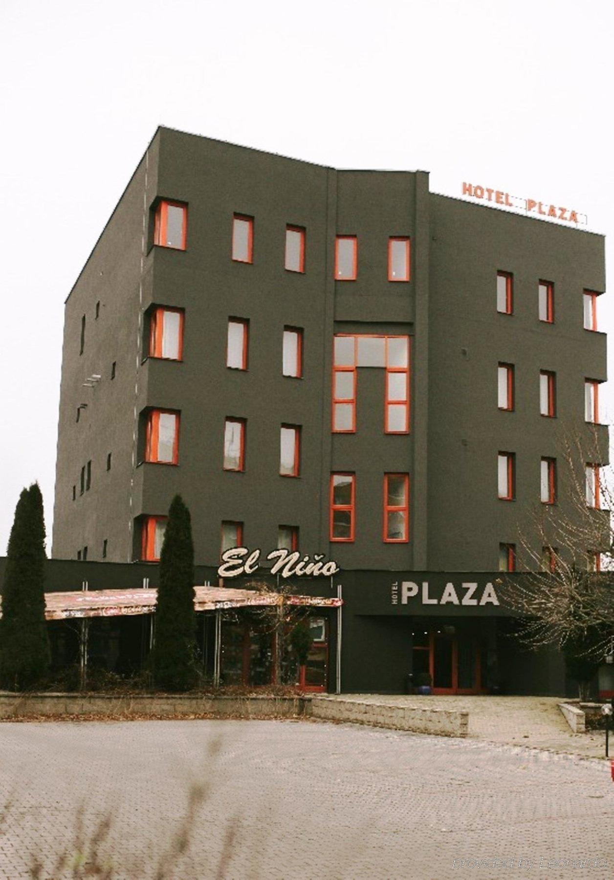 Hotel Plaza Mladá Boleslav Екстериор снимка