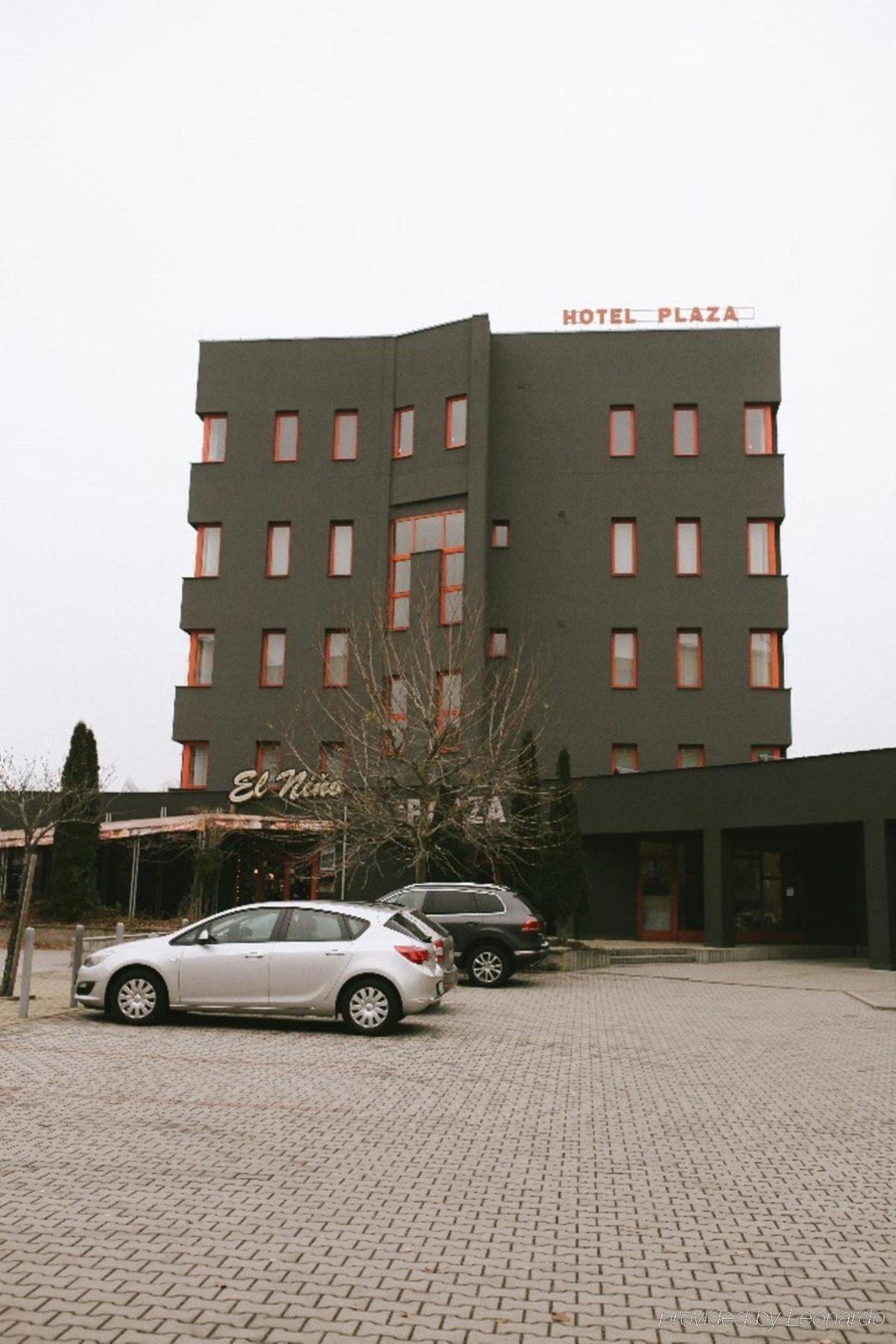 Hotel Plaza Mladá Boleslav Екстериор снимка